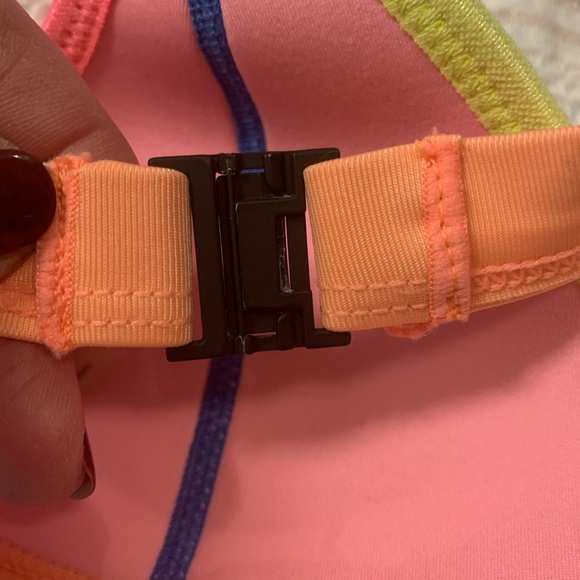 Triangle bikini top! Excellent. Condition Sz S - Picture 4 of 11